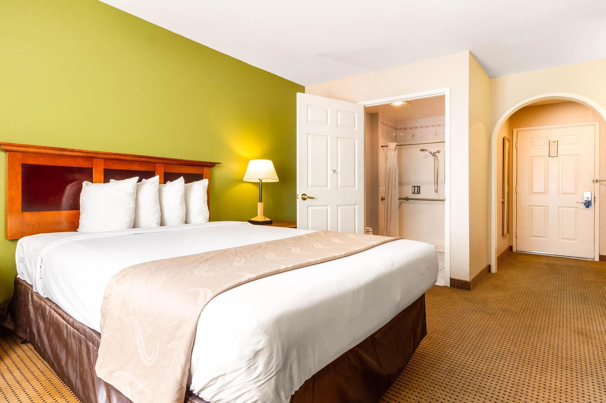 Rodeway Inn Оберн Экстерьер фото