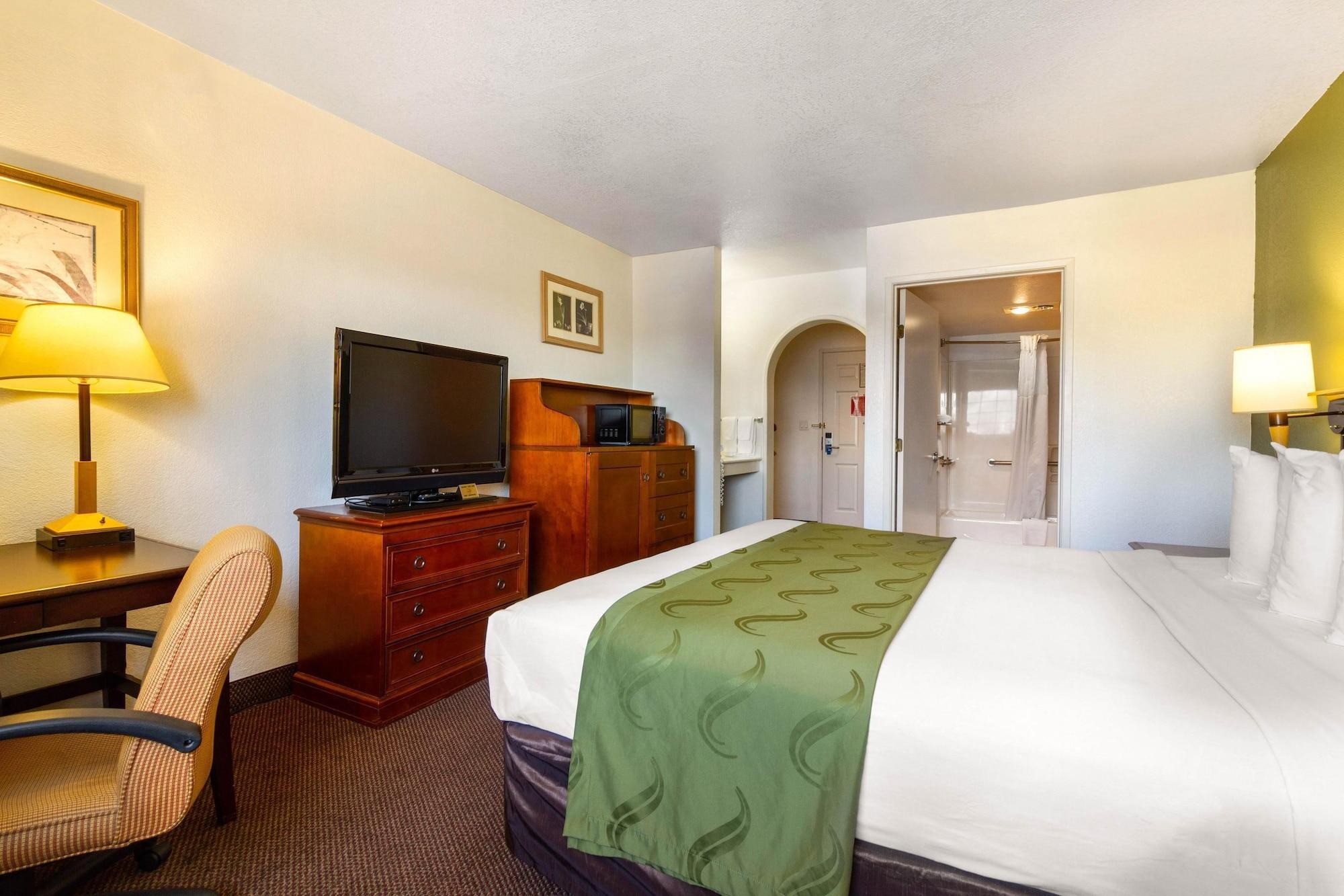 Rodeway Inn Оберн Экстерьер фото