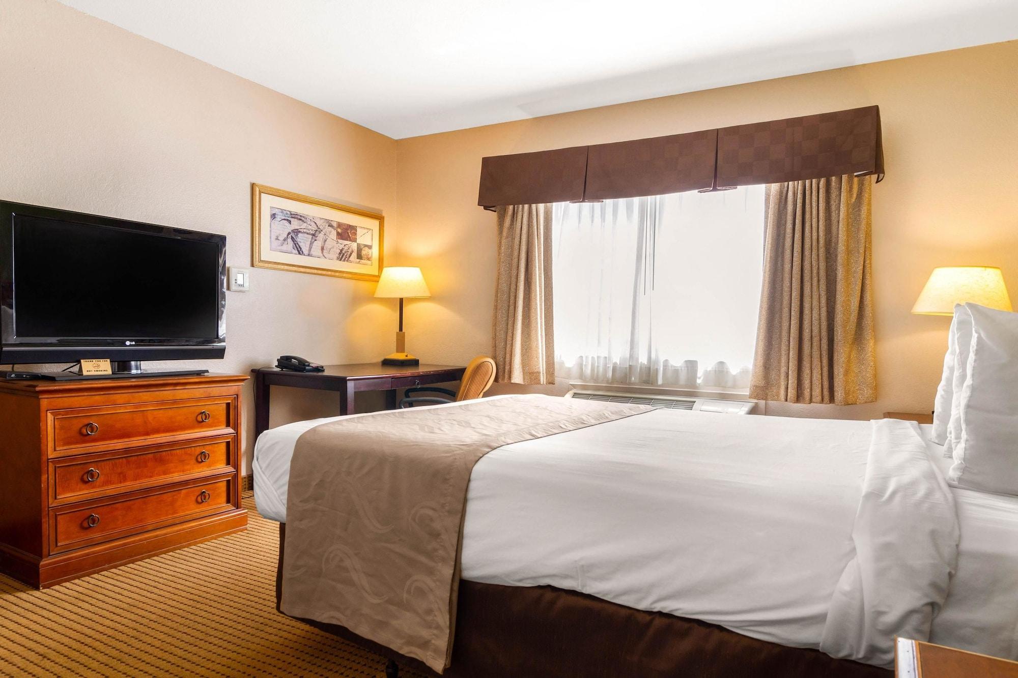 Rodeway Inn Оберн Экстерьер фото