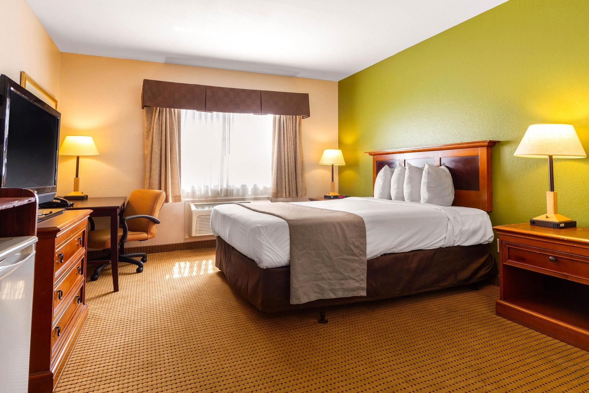 Rodeway Inn Оберн Экстерьер фото