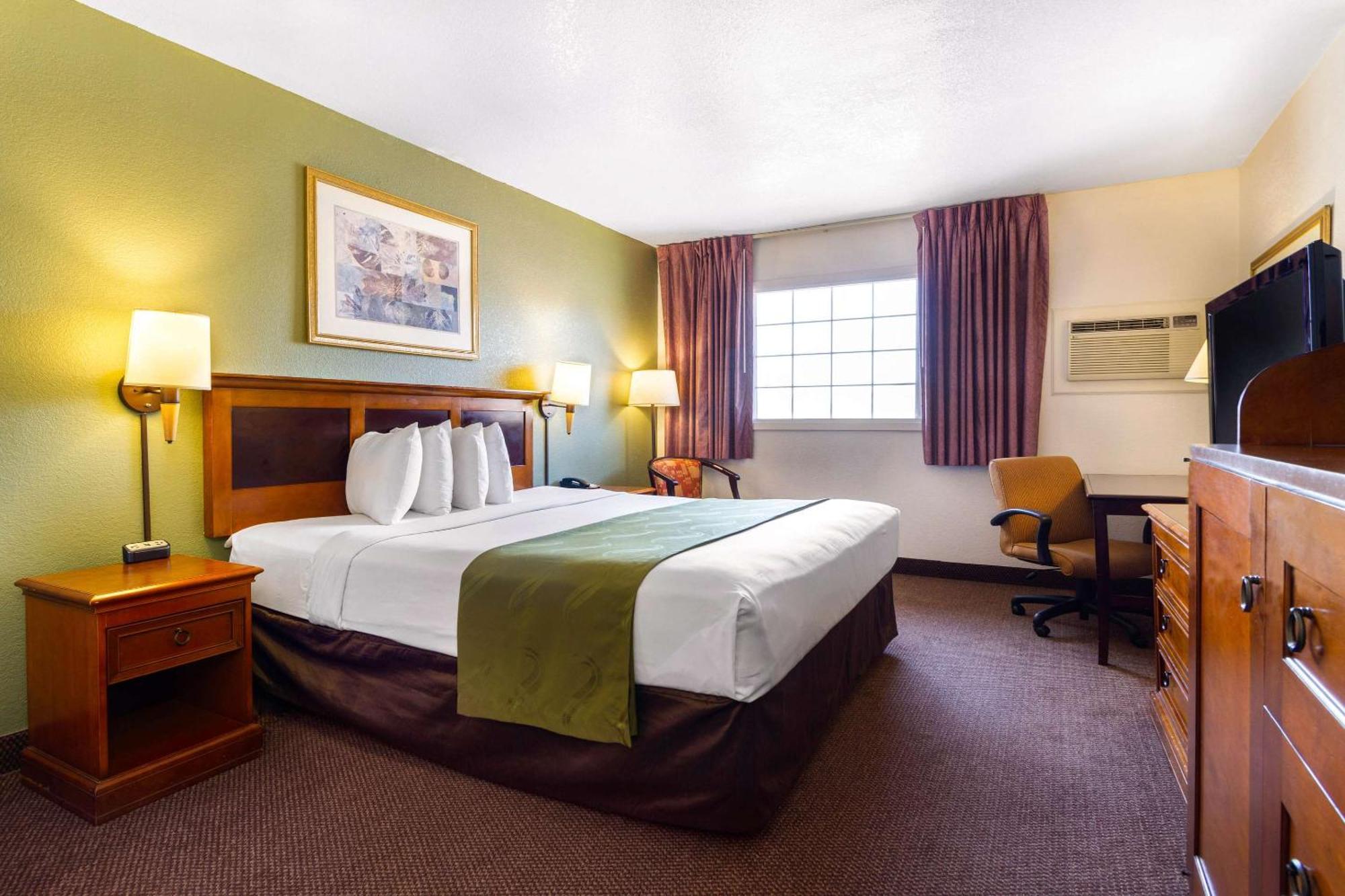 Rodeway Inn Оберн Экстерьер фото