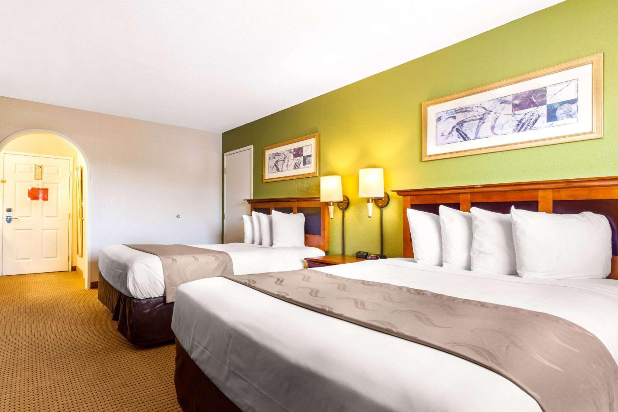 Rodeway Inn Оберн Экстерьер фото