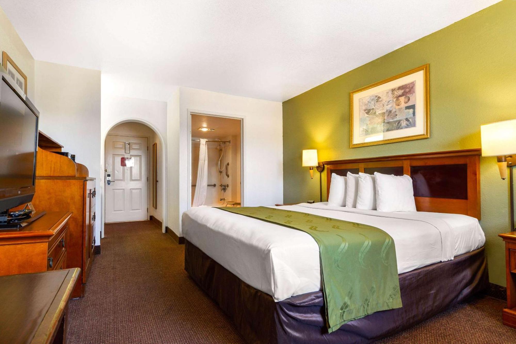 Rodeway Inn Оберн Экстерьер фото