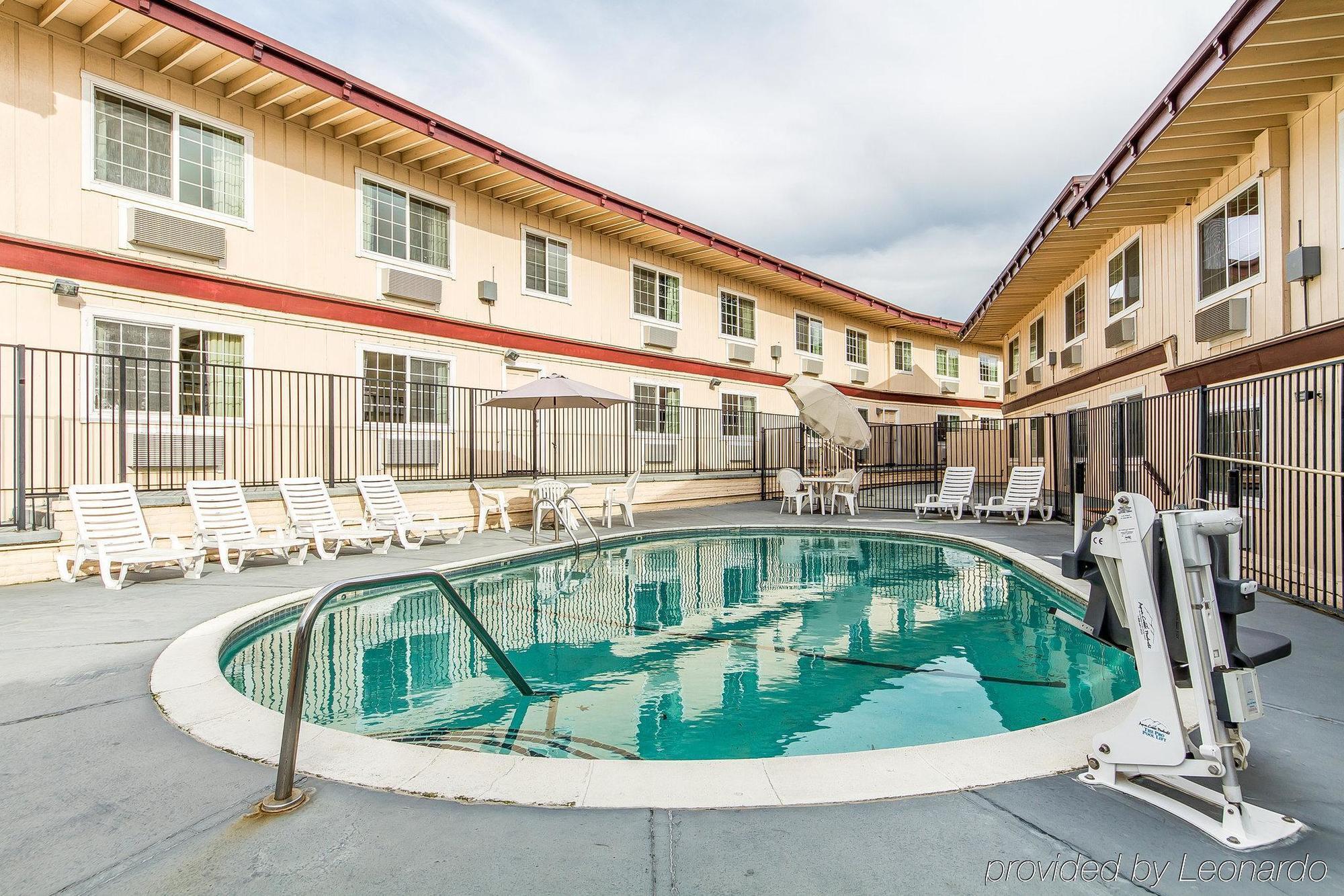 Rodeway Inn Оберн Экстерьер фото