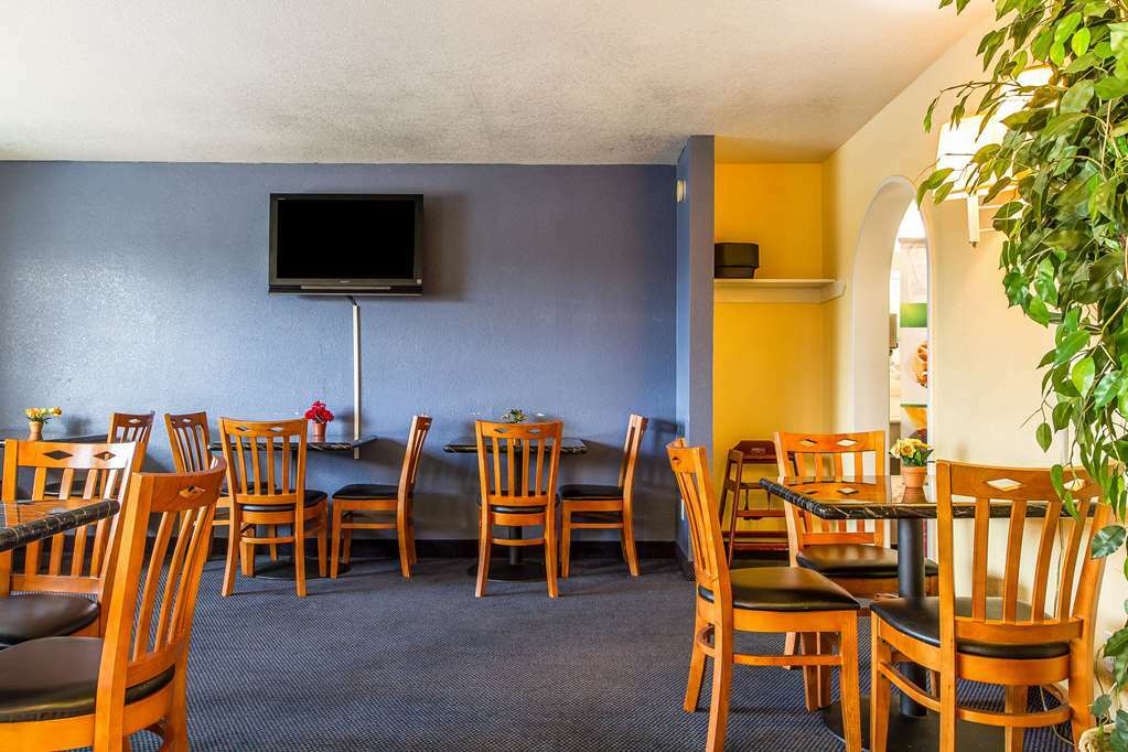 Rodeway Inn Оберн Ресторан фото