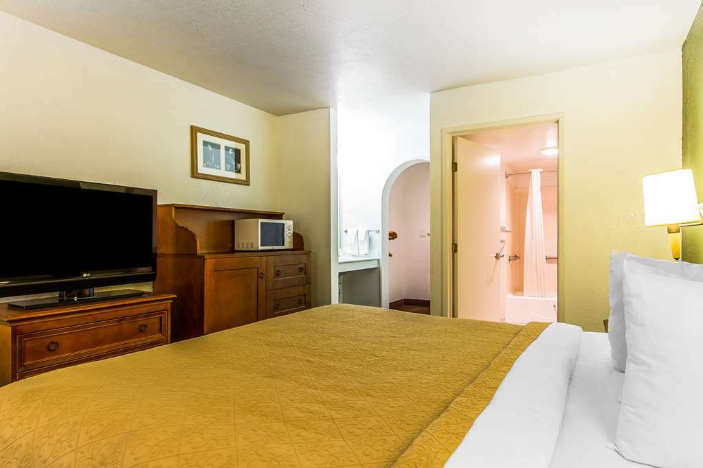 Rodeway Inn Оберн Номер фото
